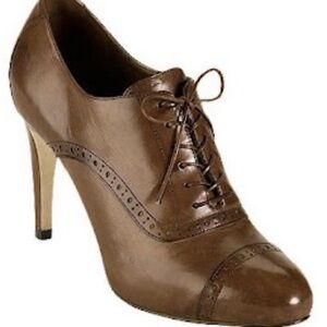 Cole Haan Brown Leather Lace-Up Heeled Oxford Pump in Dark Woodbury size 7.5